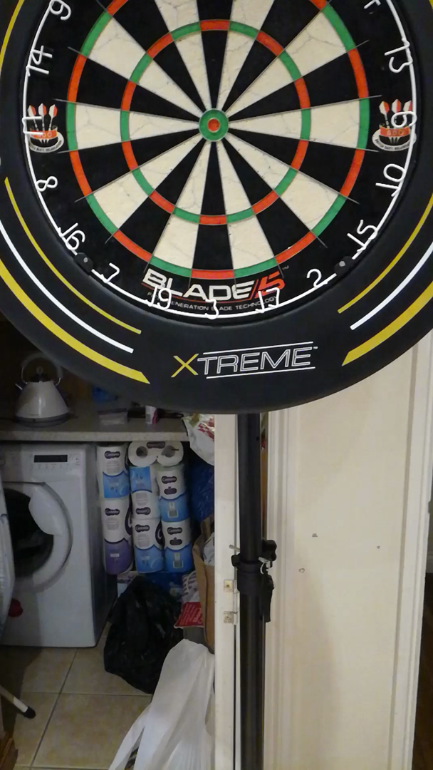 Gorilla Arrow Pro Portable Dartboard Professional Darts Caddy Dart