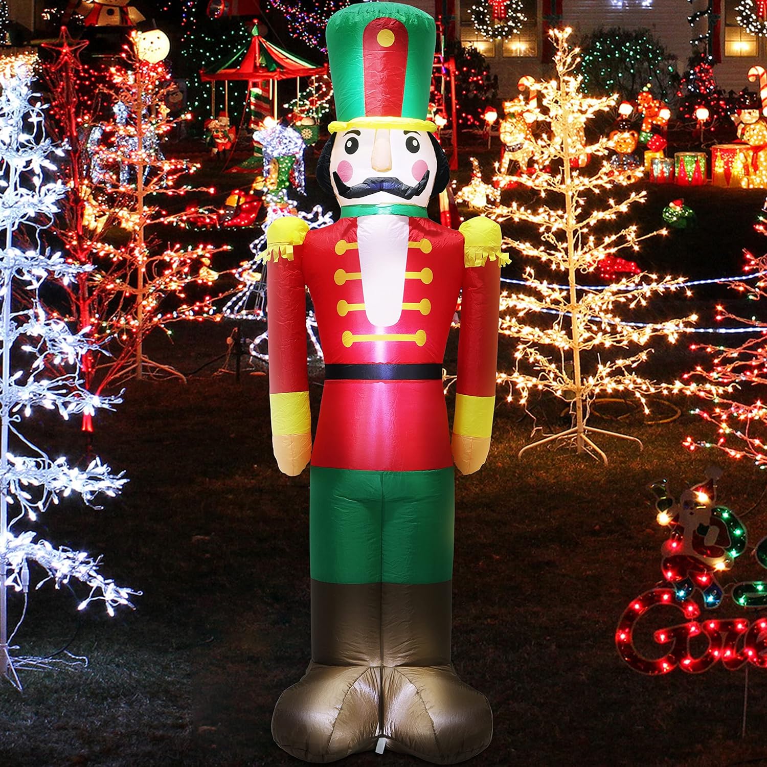 Nutcrackers - Kurala 7 FT Christmas Inflatable Nutcracker Soldier Blow up with Build-in LED Lights, Cute Xmas Gift Box for Indoor, Outdoor, Party, Yard, Garden, Lawn Blow Up Holiday Decoration