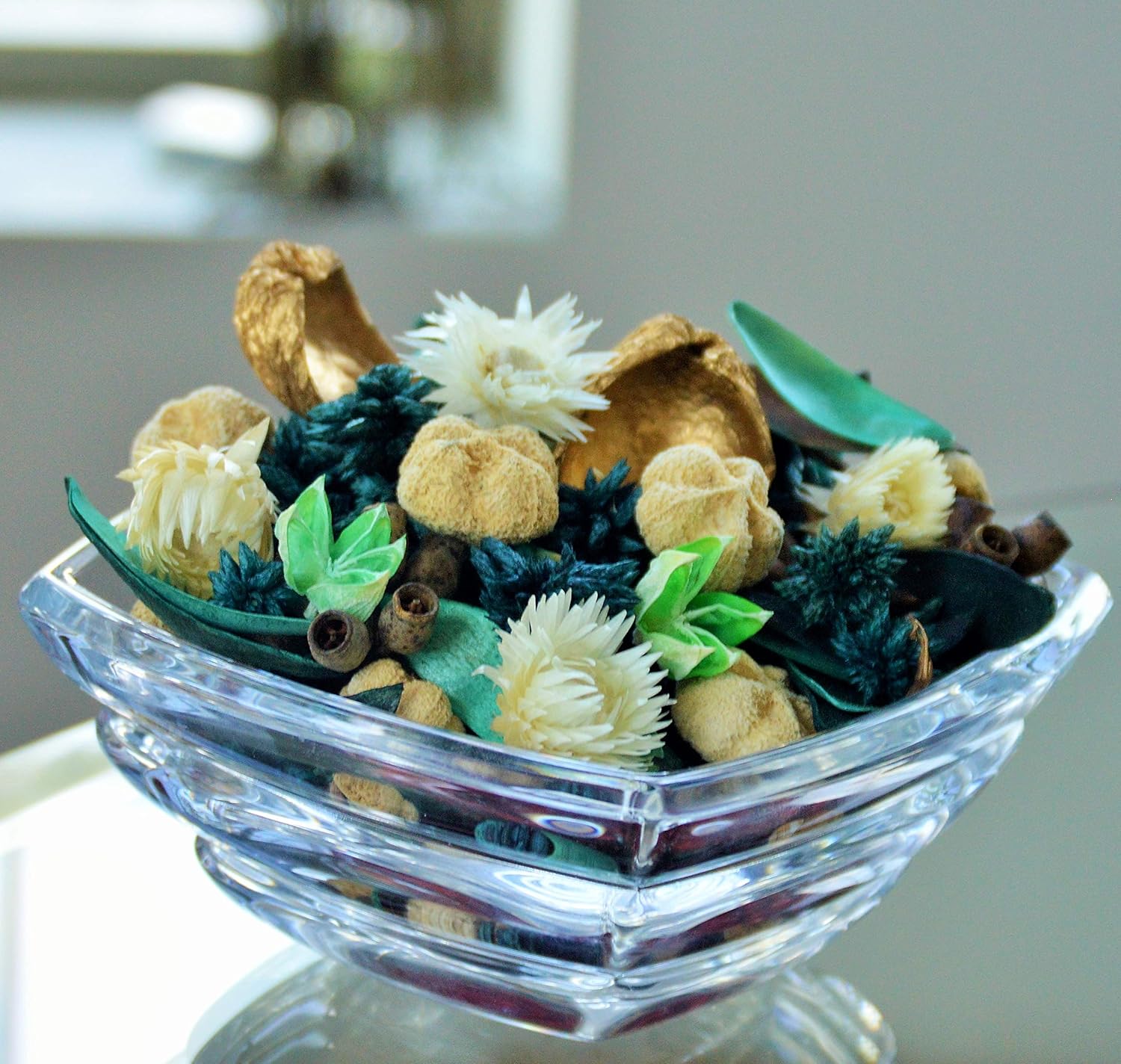 Manu Home Pine Potpourri A Compelling Powerful Clean Scent of Fresh