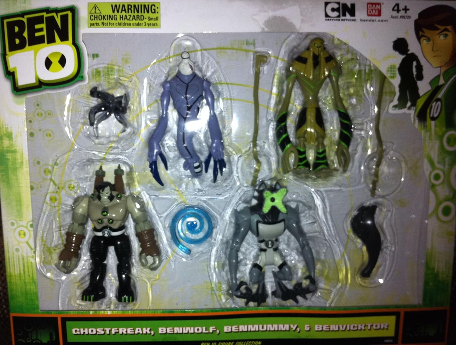ben 10 ghostfreak figure