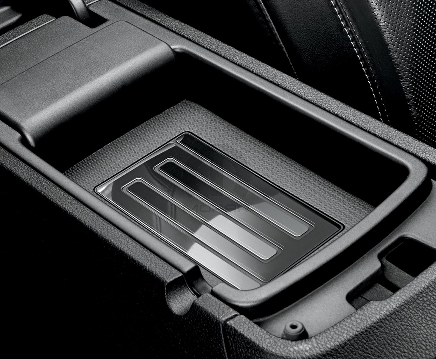 Mopar 20142017 Wireless Cell Phone Charger 82214124AC Amazon.ca