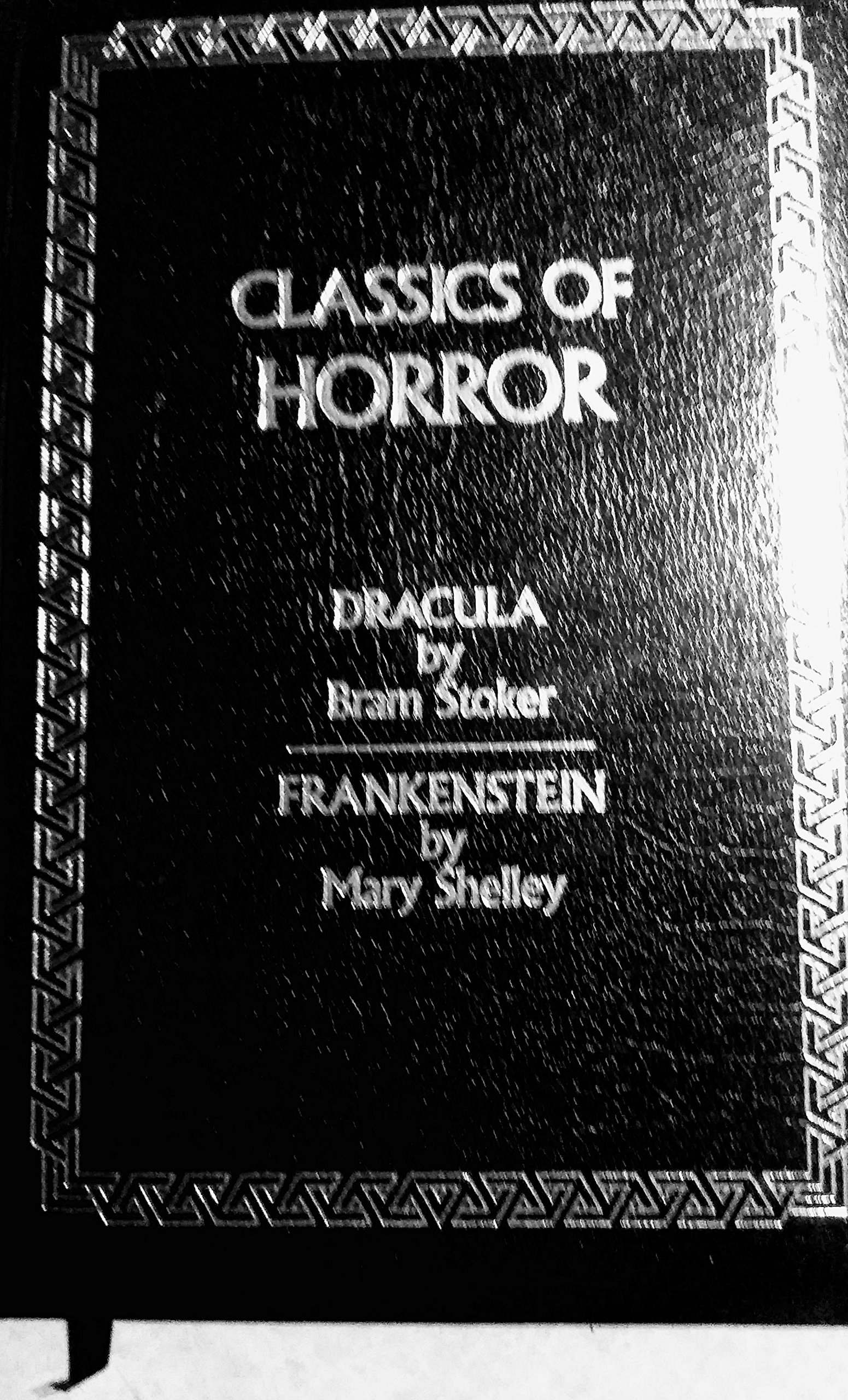 Classics Of Horror Dracula By Bram Stoker And Frankenstein By Mary Shelley 2 Books In 1 Bram Stoker Mary Wollstonecraft Shelley Frank Frazetta 9780681411630 Amazon Com Books