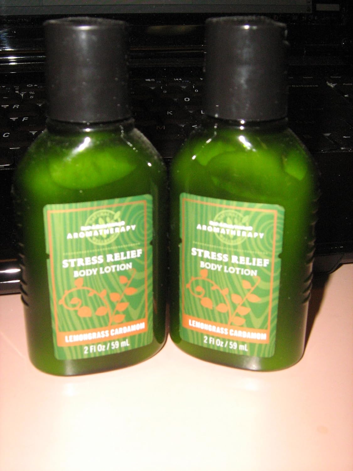 Bath and Body Works Aromatherapy Lemongrass CARDAMON Body