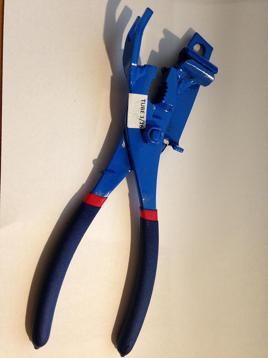 One Handed Maple Syrup Tubing Tool for 3/16 Sap Lines