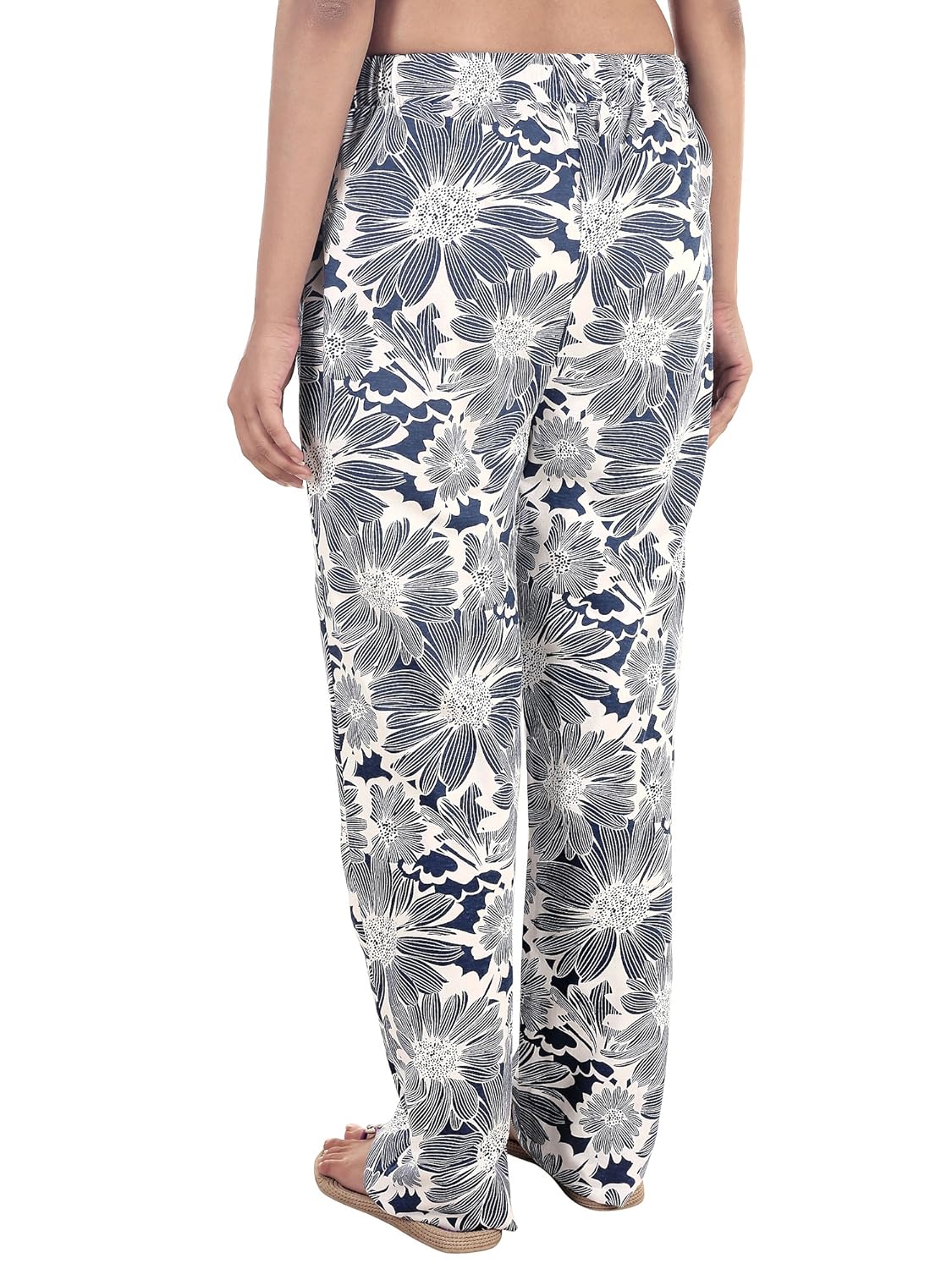 9teenagain women's hosiery night pyjama (white & blue printed)