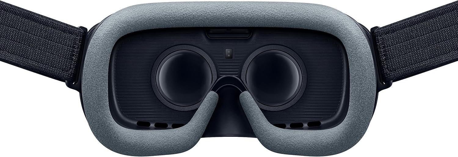 Samsung Galaxy Gear VR 2017 with Motion Controller - UK Version - Compatible with S9/S9+/Note8/S8/S8+ - Image 5