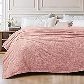 Exclusivo Mezcla Fleece King Size Bed Blanket, Ultra Soft, Lightweight and Fuzzy Dusty Pink Blanket for Women, Home Decor, 90x104 Inches