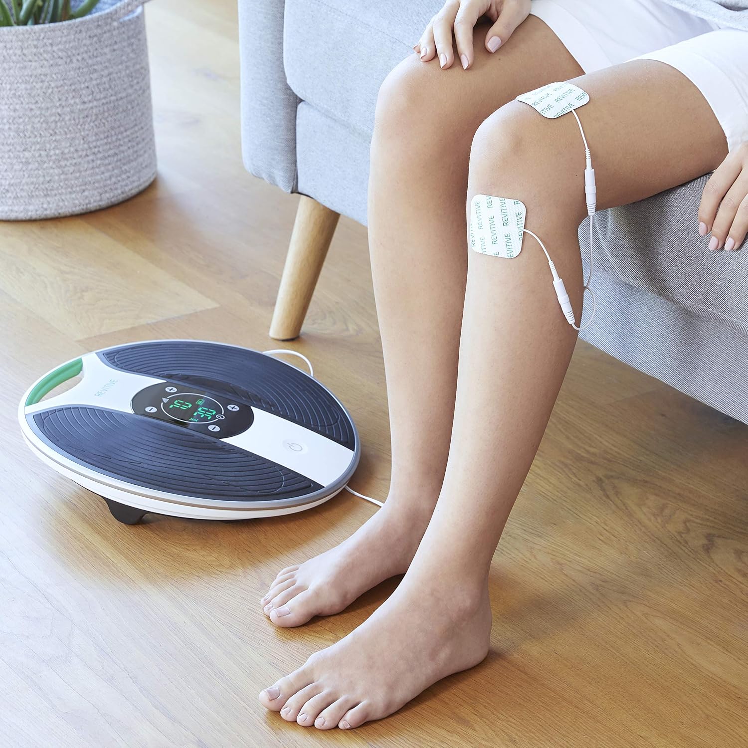 Revitive Medic Knee® - Drug-Free Knee Pain Relief to Support Stability, Strength & Movement, White, XL - Image 5