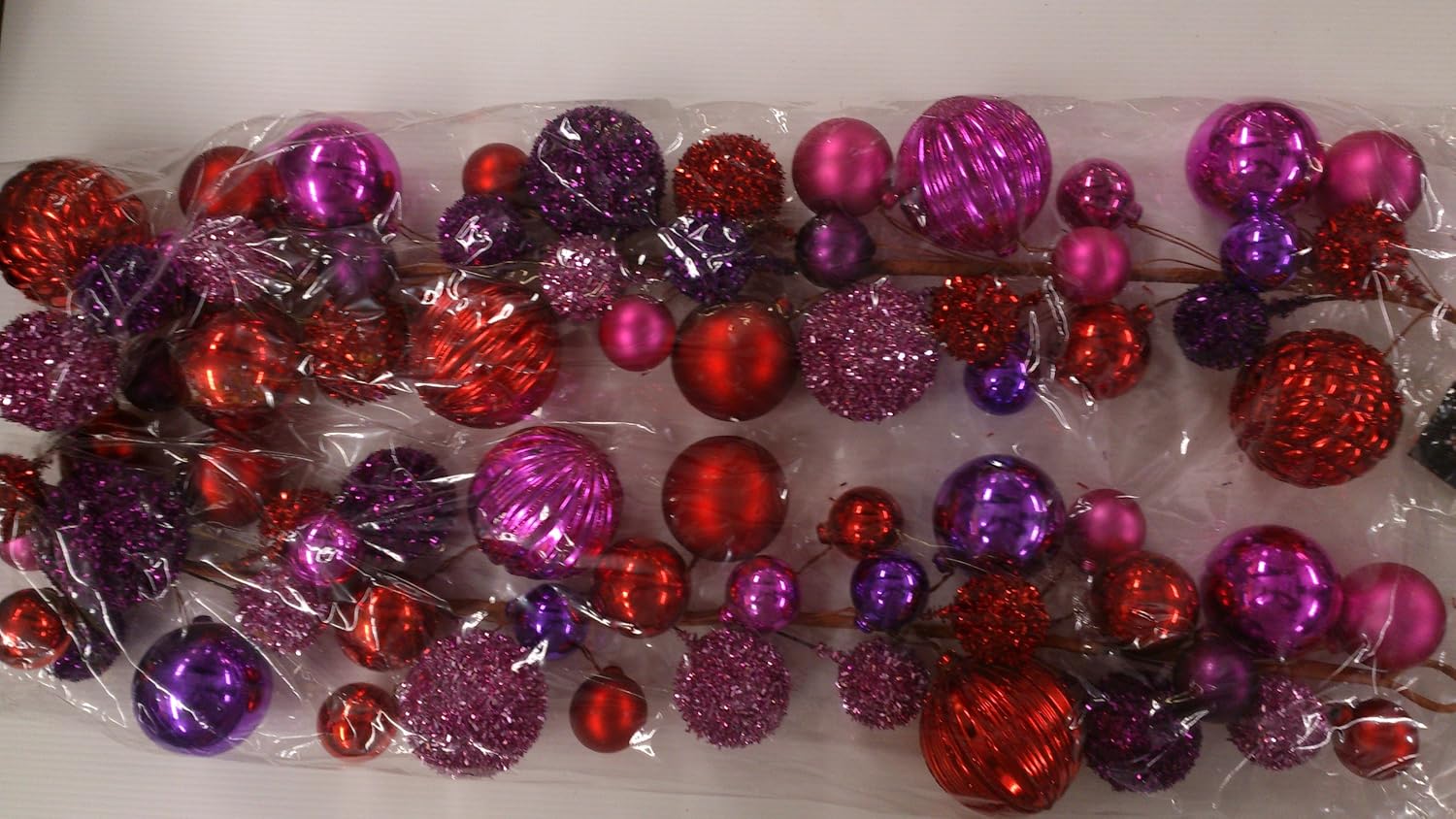 Large Bauble Garland ** Great Idea For Christmas Decoration ** Amazon