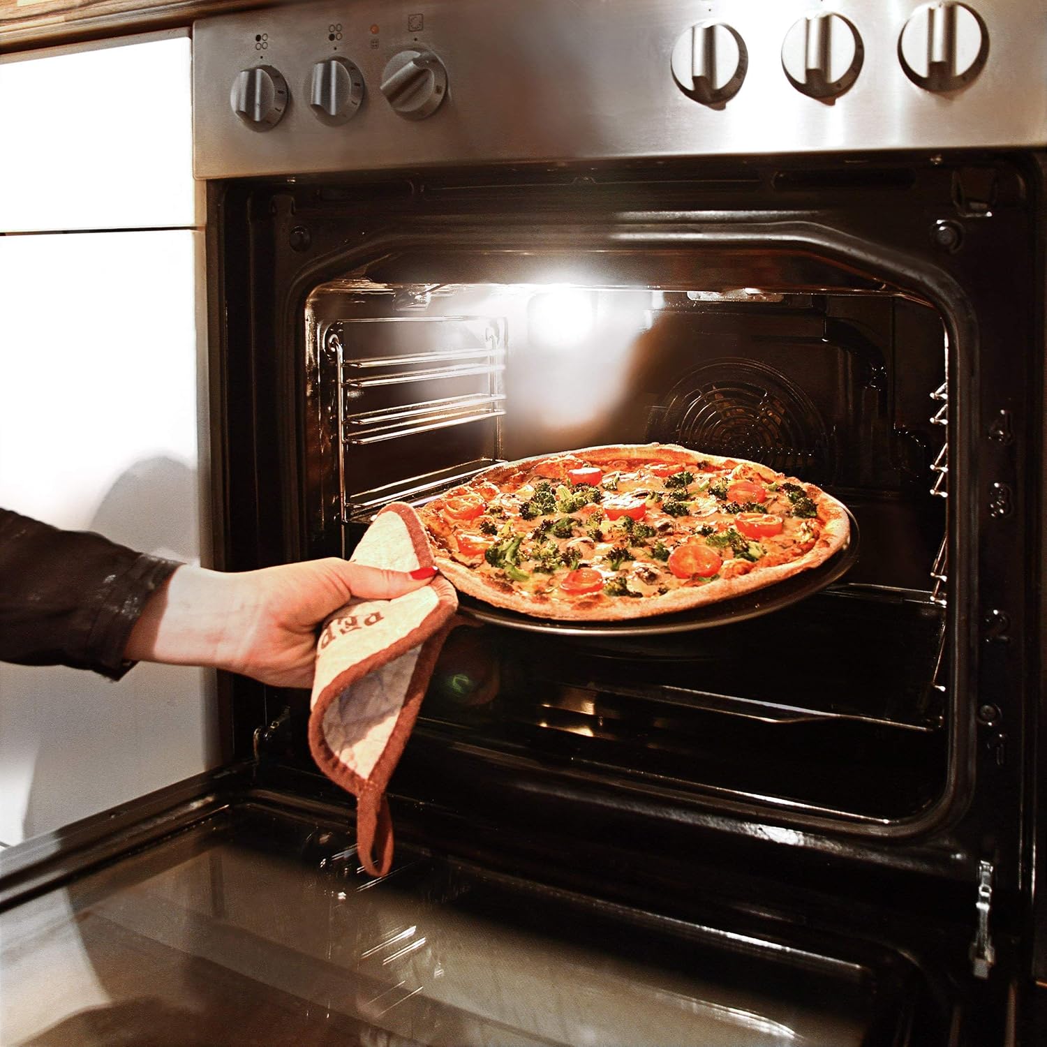 Relaxdays Round Pizza Baking Pan 33 cm 4-Piece Set Baking Plates With Non-Stick Coating For Pizzas And Tarte Flambee With Extra Large Diameter Pizza Baking Tray Made Of Carbon Steel - Image 4