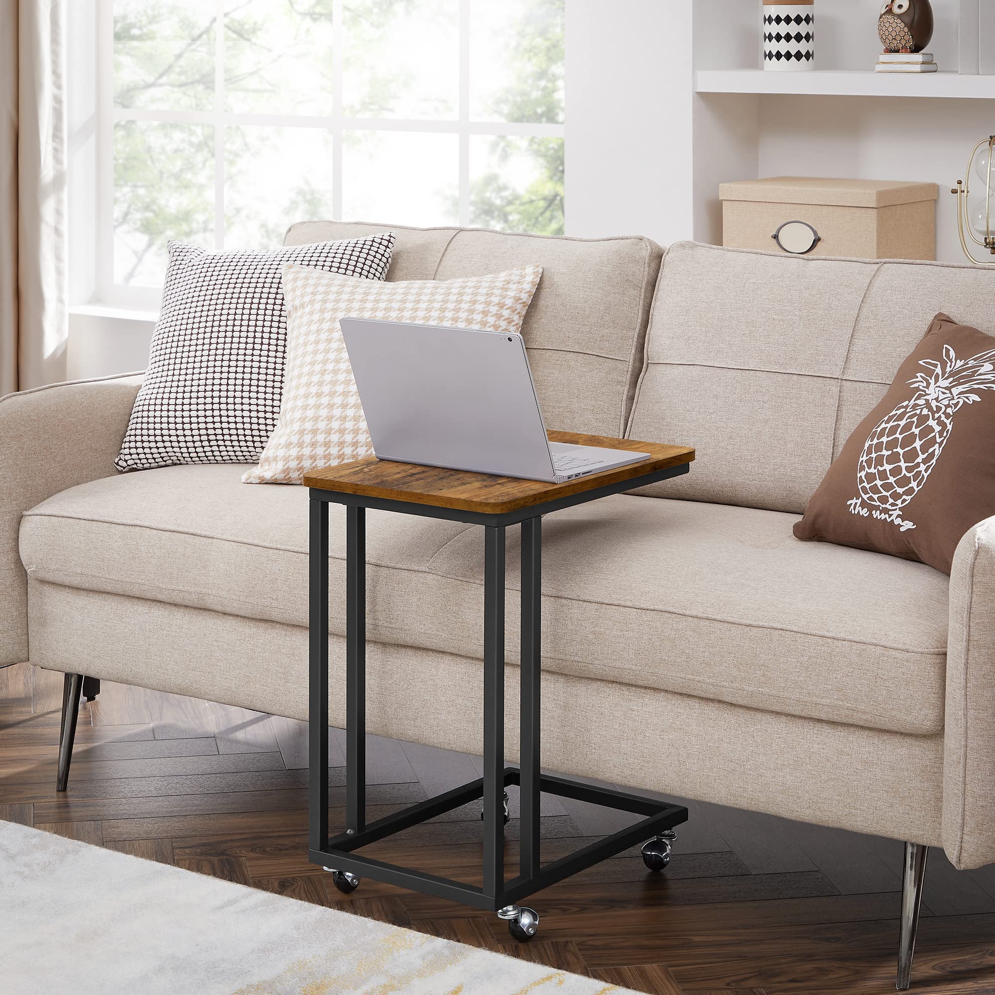 VASAGLE Beistelltisch, Sofatisch mit Rollen, C-Form, mobiler Kaffeetisch, 35 x 50 x 60 cm, Wohnzimmertisch mit Metallgestell, für Kaffee und Laptop, Industrie-Design, vintagebraun-schwarz LNT50X 5
