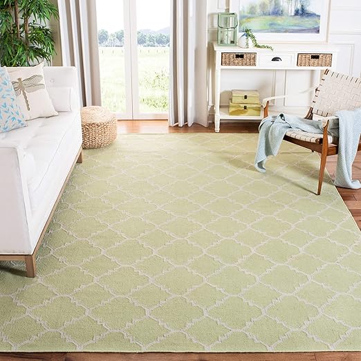 Amazon Com Safavieh Dhurries Collection Dhu554a Hand Woven Light Green And Ivory Premium Wool Area Rug 8 X 10 Kitchen Dining