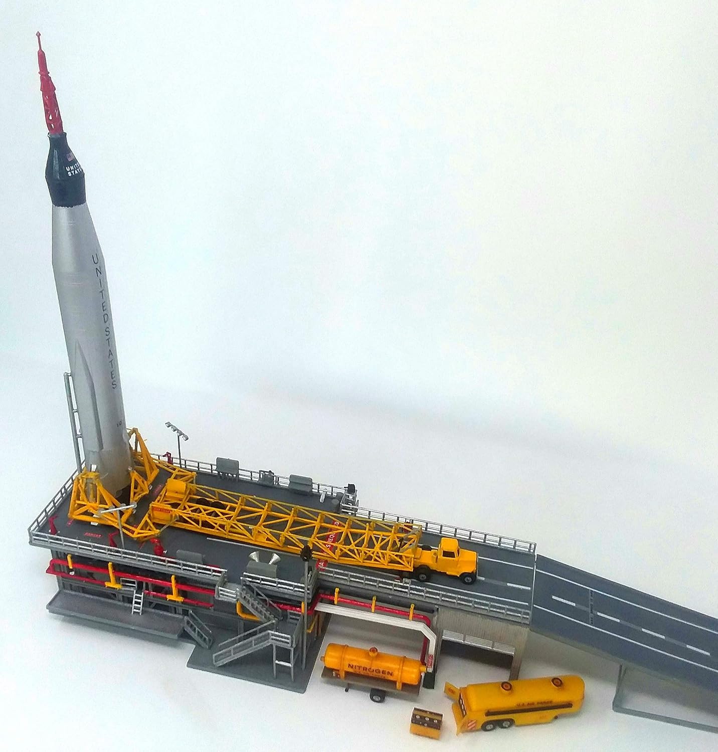 Amazon アトランティスモデル 1 110 アトラス ロケット マーキュリーカプセル付き プラスチックモデルキット Amch13 プラモデル 通販 Amazon アトランティスモデル 1 110 アトラス ロケット マーキュリーカプセル付き プラスチックモデルキット Amch13 プラモデル 通販
