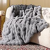 blunique Ultra Soft Cozy Faux Fur Throw Blanket, Fuzzy Plush Thick Bubble Blanket, Oversize Luxury Fluffy Blanket for Couch, Bed, and Living Room, 50x60 Inches, Light Grey