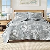 Great Bay Home Twin/Twin XL Coastal Quilt Bedding Set, Summer Coastal Quilt with Sham, Beach 2-Piece Reversible All Season Bedspread Quilt Set. Lightweight Nautical Quilted Coverlet. Pearl Blue