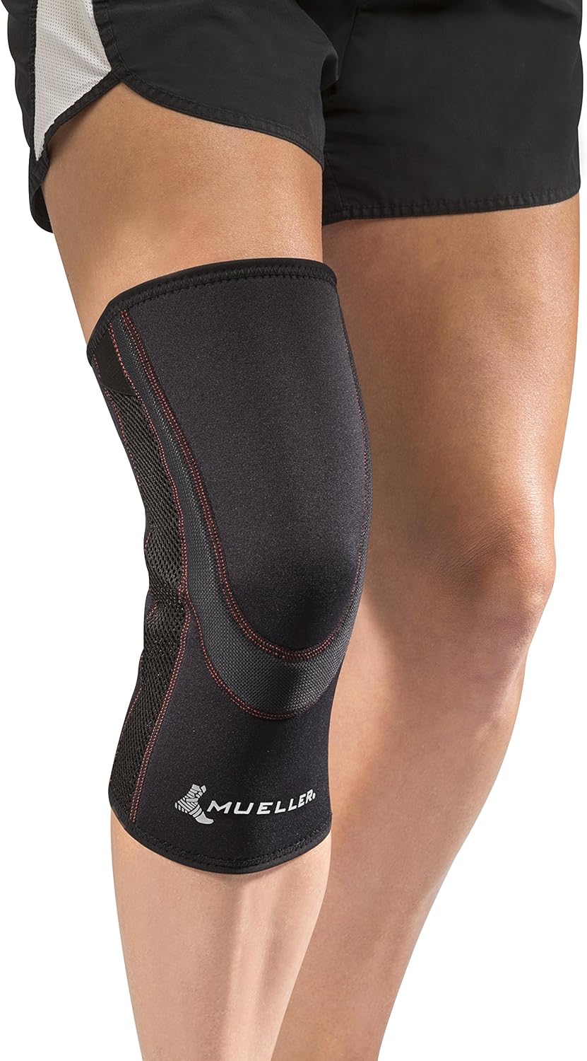 Mueller Sports Medicine Breathable Closed Patella Knee Sleeve, Medium, Black: Health & Personal Care