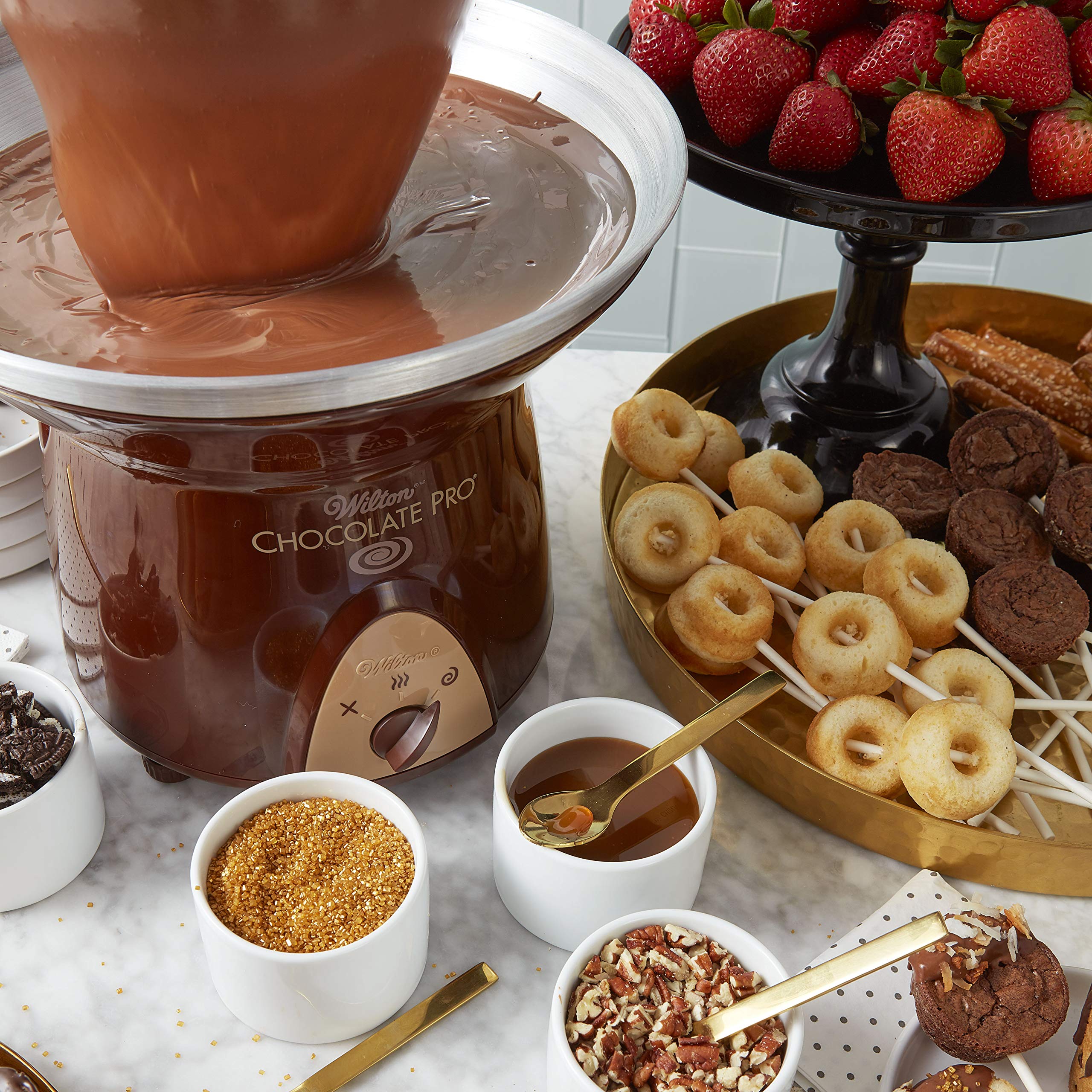 Wilton Chocolate Pro Chocolate Fountain Chocolate Fondue Fountain, 4