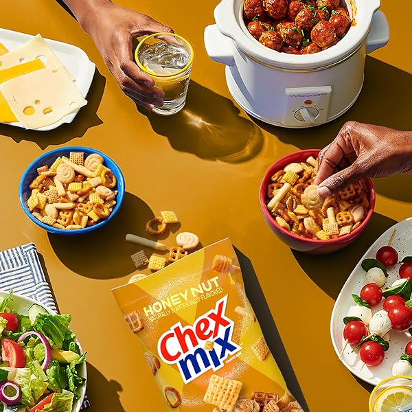 CHEX MIX HONEY NUT SNACK MIX, SWEET AND SALTY SNACK BAG, FAMILY SIZE, 13.5 OZ