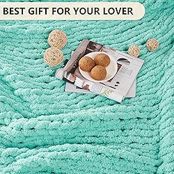 L'AGRATY Chunky Knit Blanket