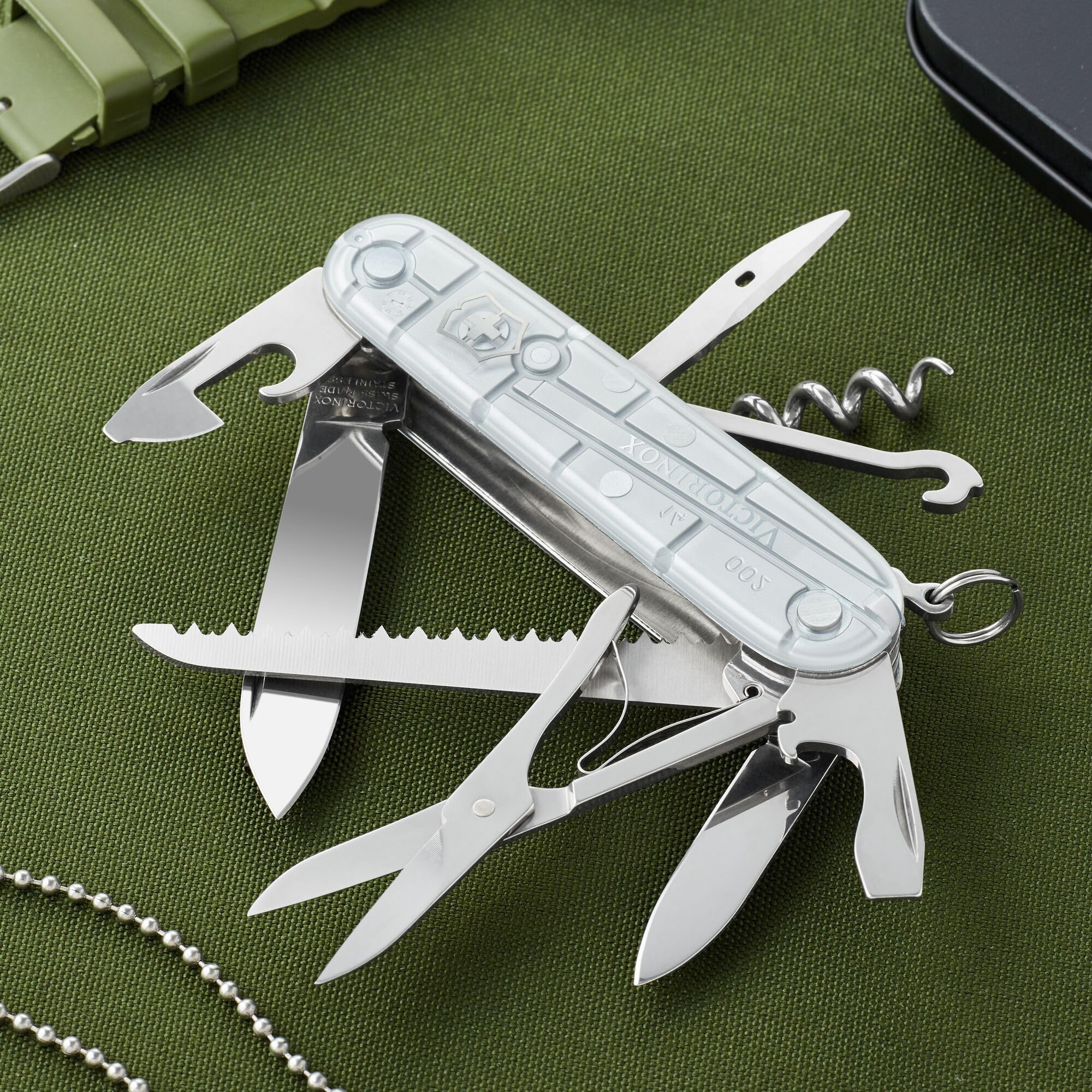 Victorinox Schweizer Taschenmesser Huntsman, Multitool, Swiss Army Knife mit 15 Funktionen, Klinge, Korkenzieher, Dosenöffner, Silber Transparent 4