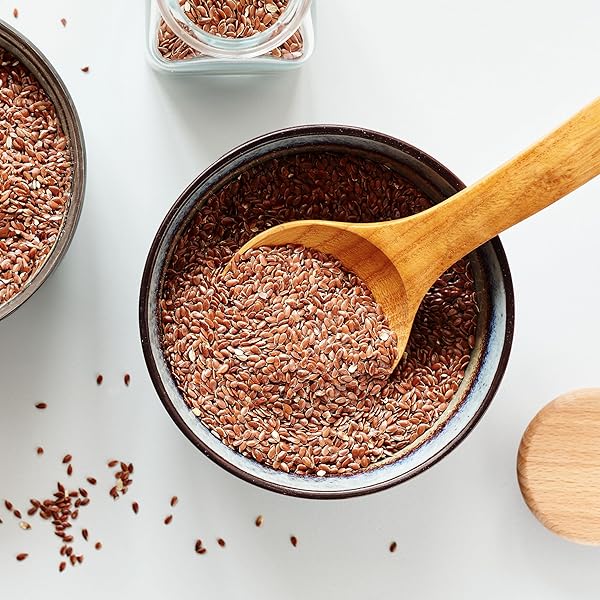 YUPIK ORGANIC GOLDEN FLAX SEEDS, 2.2 LB (35.2 OZ), GLUTEN-FREE, NON-GMO, KOSHER, RAW SEEDS, EXCELLENT SOURCE OF FIBER, SOURCE OF OMEGA-3, PLANT-BASED PROTEIN, IDEAL FOR BEVERAGES, BAKING & TOPPING