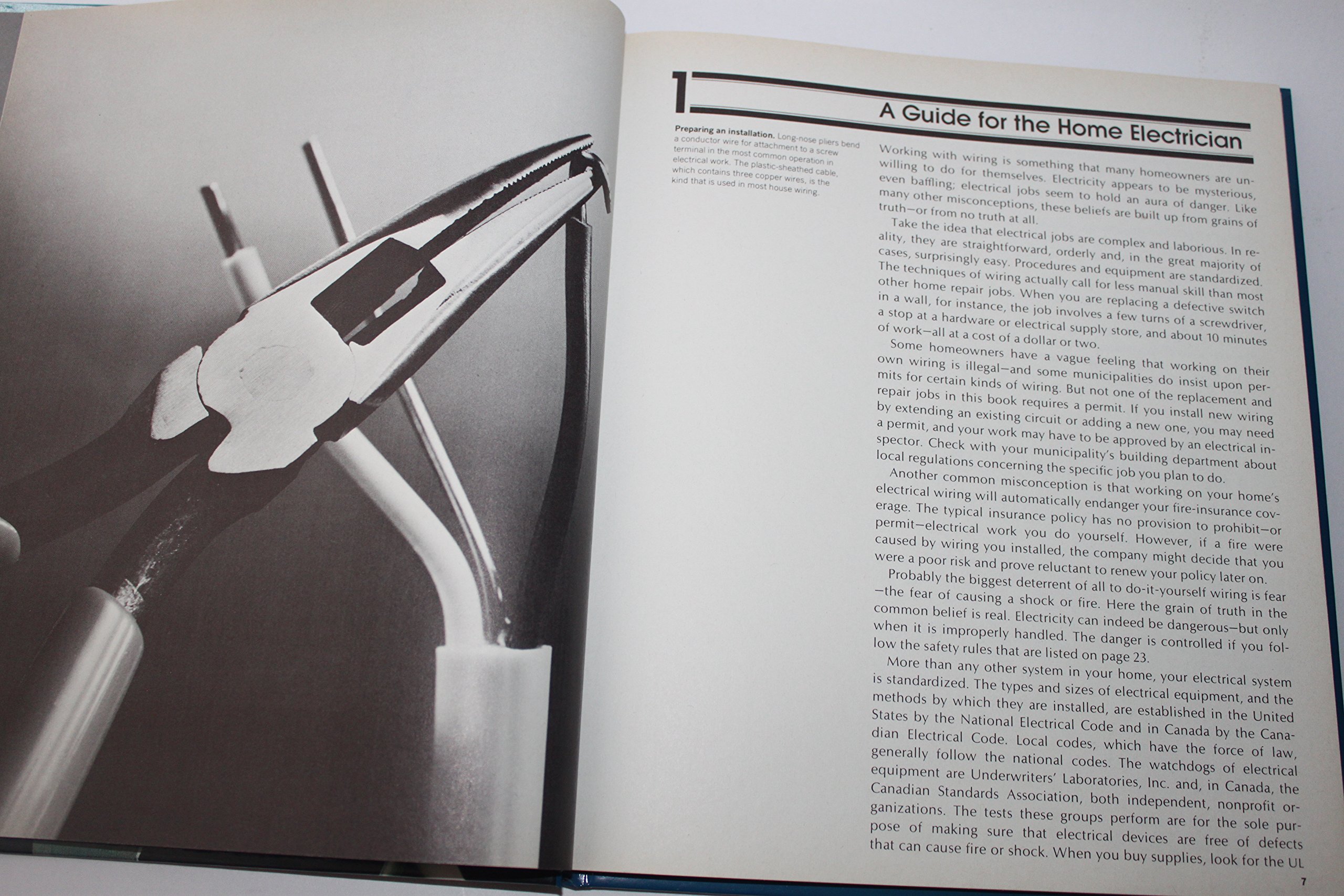 Basic Wiring (Home Repair and Improvement): Time Life Books: 9780809473625:  Amazon.com: Books