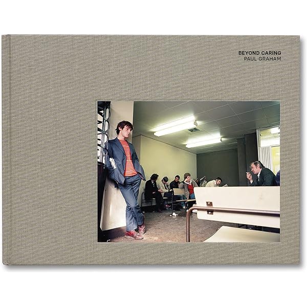 BEYOND CARING PAUL GRAHAM ポール・グラハム 写真集 BEYOND CARING: Paul Graham: 9781913620127: Amazon.com: Books