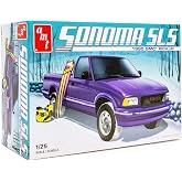 Skill 2 Model Kit 1995 GMC Sonoma SLS Pickup Truck with Snowboard and Boots 1/25 Scale Model by AMT