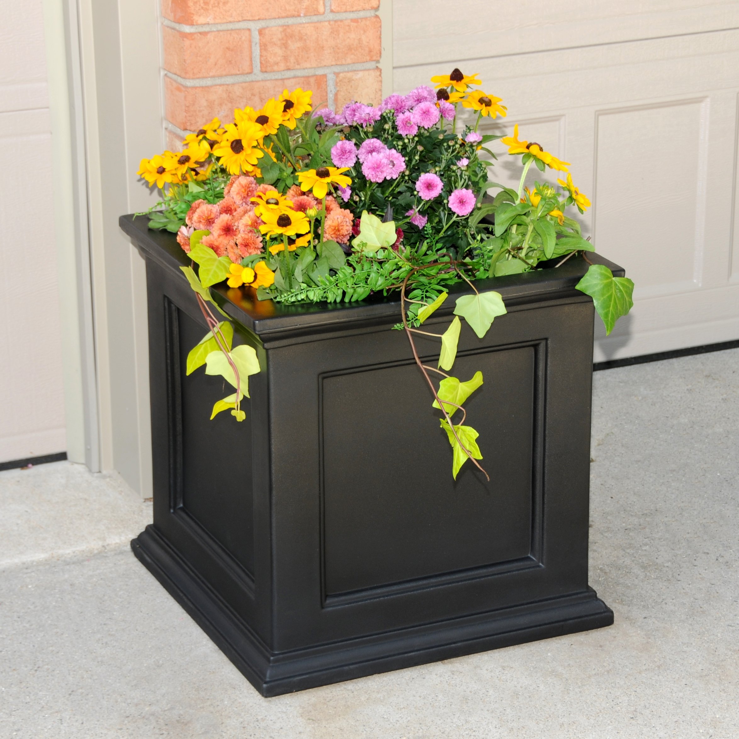 Mayne Fairfield 5825B Patio Planter, 20-Inch, Black
