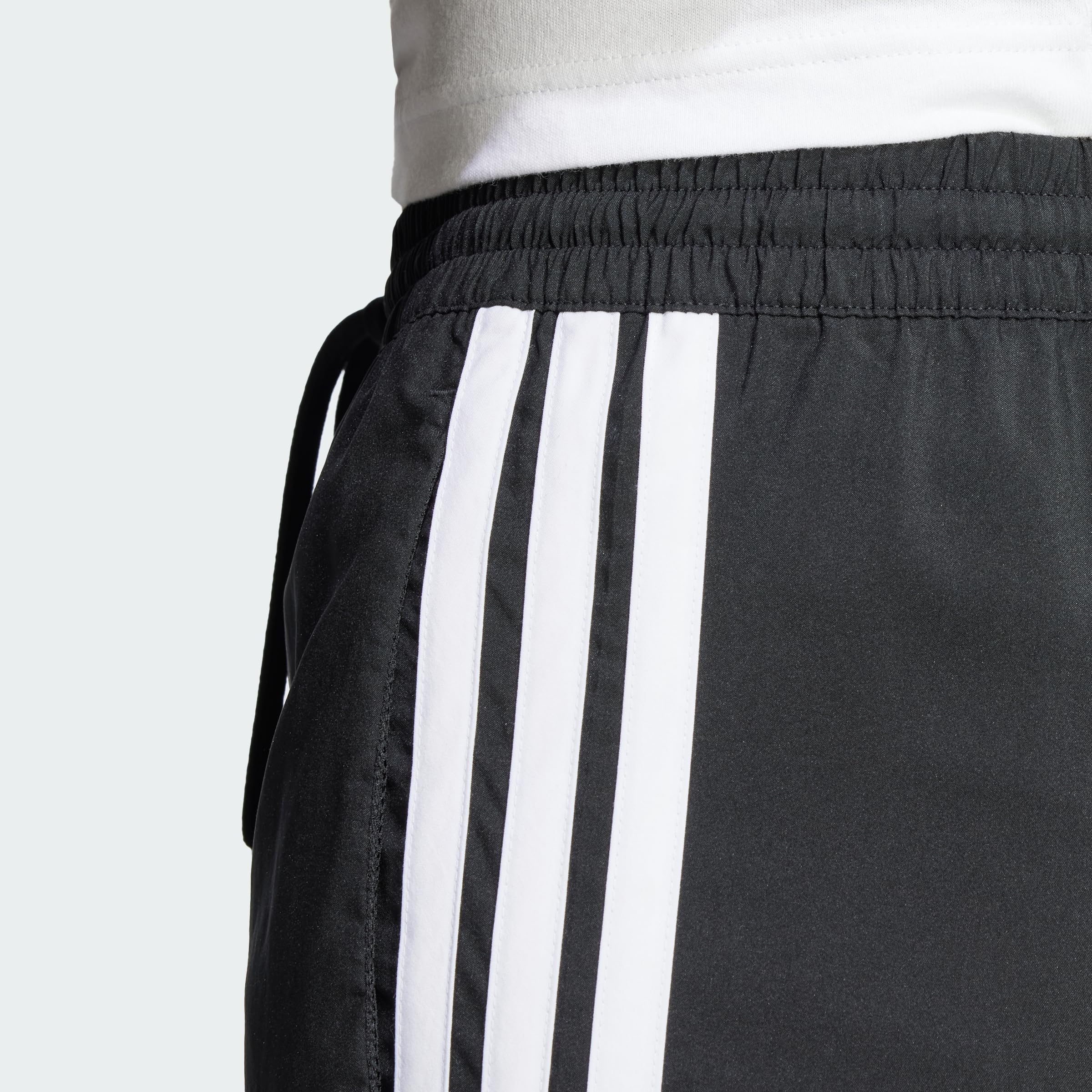 adidas Herren Essential Three Stripes Chelsea Short, Black/White, M 4