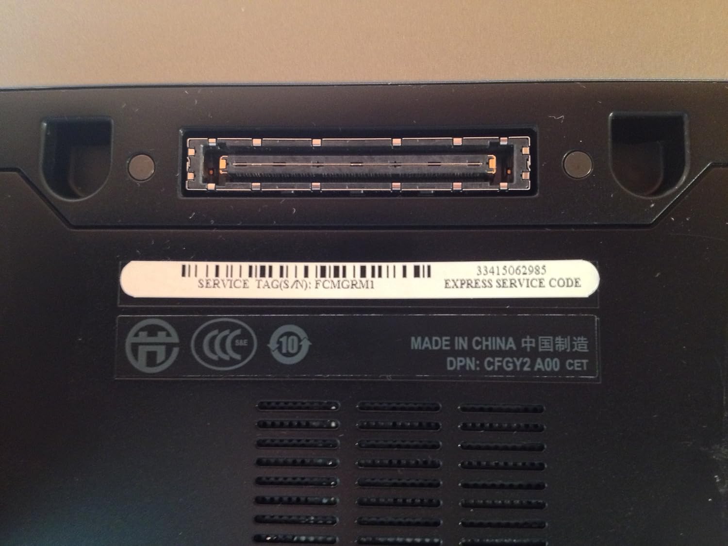 Amazon.com: Dell Latitude E6410 Notebook - Core i5 i5-520M 2.40 GHz - 14.1"  - Silver 2 GB DDR3 SDRAM - 160 GB HDD - DVD-Writer - Gigabit Ethernet,  Wi-Fi, ...