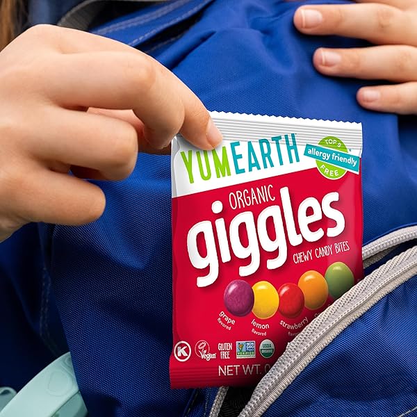 YUMEARTH ORGANIC GIGGLES CHEWY CANDY – ALLERGY FRIENDLY, NO ARTIFICIAL DYES, NON GMO, GLUTEN FREE, FRUIT FLAVORED, VEGAN CANDY SNACKS 0.5 OZ (BOX OF 15)​