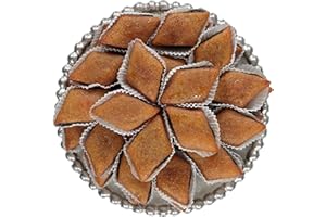 Masmoudi Makrout 700g-1.54Lb 36Pcs Maghrebin artisanal pastry Tunisian and Algerian Traditional Makroud Recipe. Handmade sweets made with Noor date paste, soaked in honey and orange blossom water
