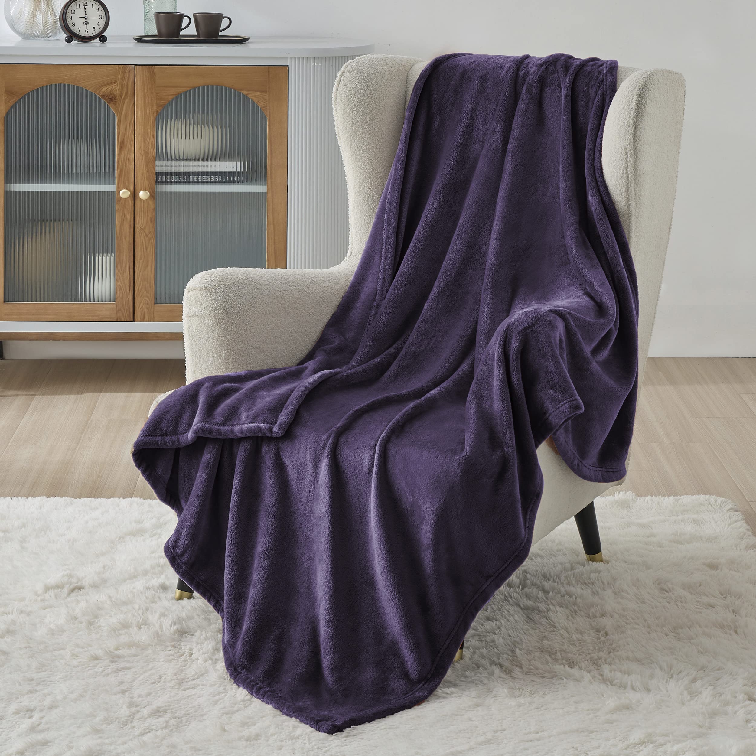 BEDSURE Kuscheldecke Flauschig Decke Fleecedecke - Wohndecke Warm Winter Weich, Sofadecke Kleine, Decke Couch Blanket, Wohn- & Kuscheldecken Kinder 130x150cm, Sofa überwurfdecke Violett 2