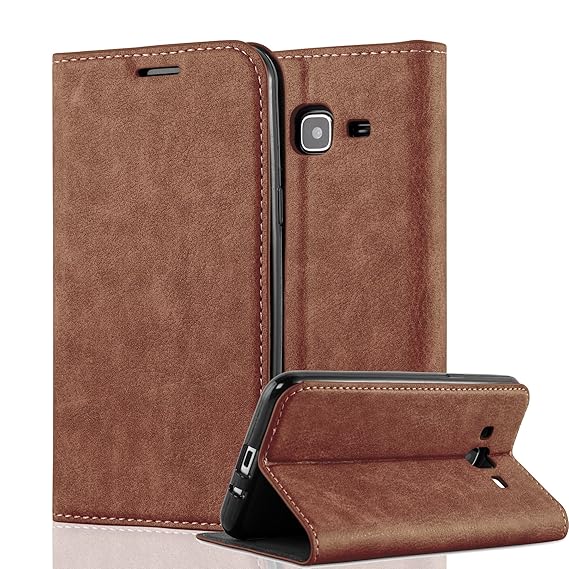 Cadorabo Hülle für Samsung Galaxy J3 2016 (6) - Hülle in Cappuccino BRAUN – Handyhülle mit Magnetverschluss, Standfunktion un