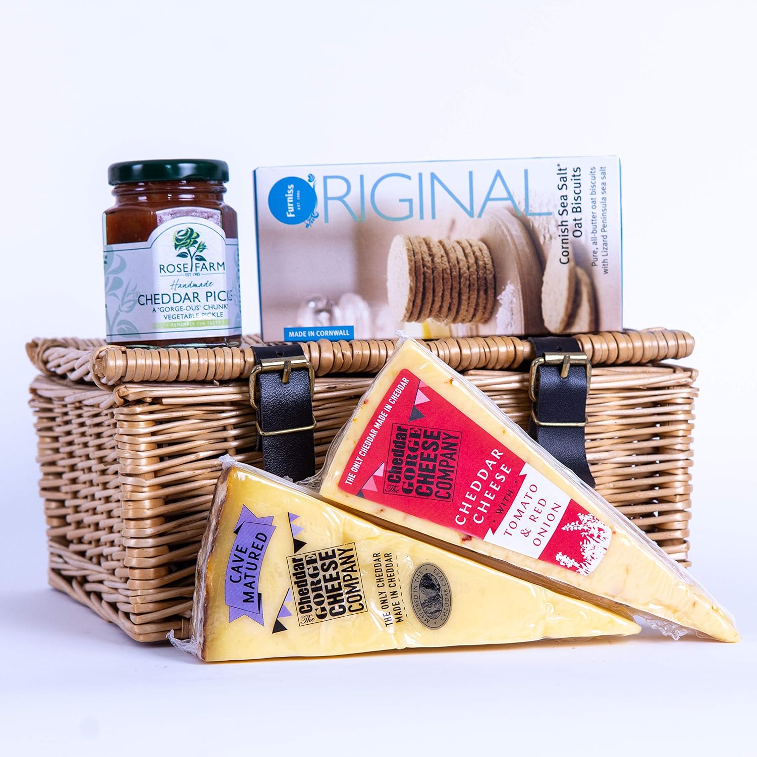 2 Cheese Hamper with Oat Biscuits and Cheddar Pickle Amazon.co.uk Grocery