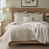 Bedsure King Size Quilt Bedspread, Thin Comforter, Oatmeal Coverlet | All-Season Bedding, Soft, Modern Clover Pattern, Stitch-Free Quilt-Tech, Pet-Friendly, Machine Washable, 106x96in, 3 Pcs