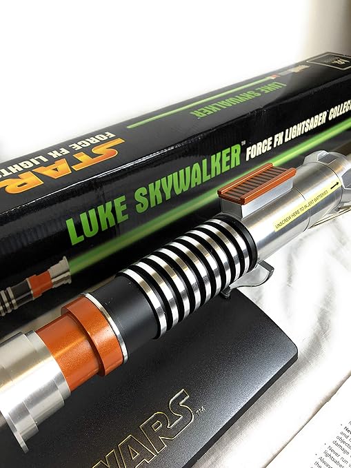 Amazon.com: Star Wars MASTER REPLICAS 