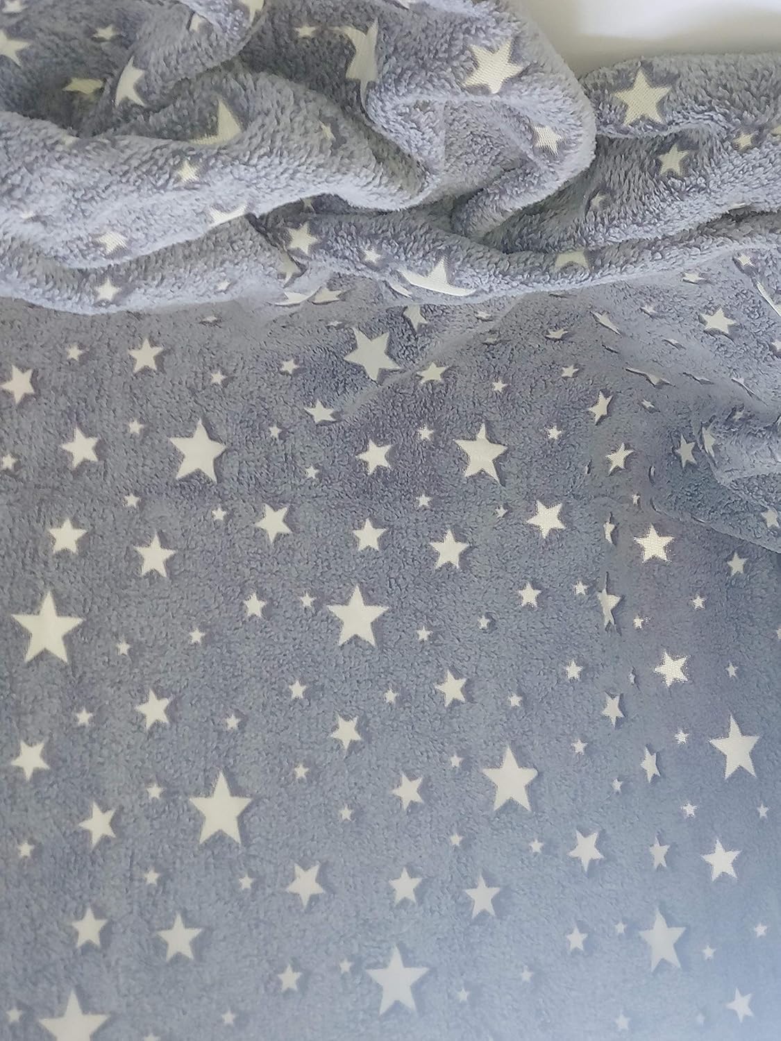 NjoyEarth Grey Blanket Fleece Throw 100 Polyester Stars
