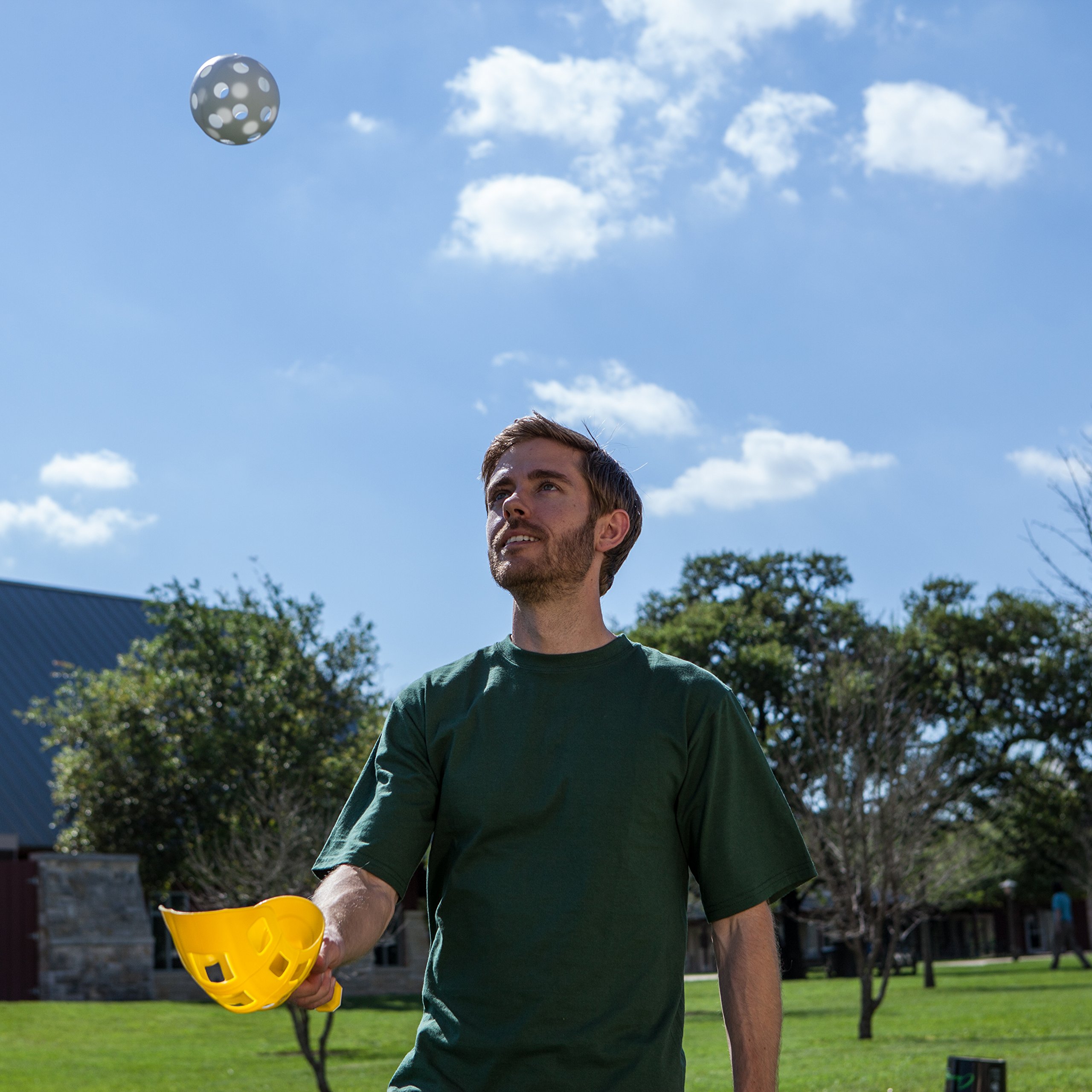 Champion Sports Scoop Ball Game: Classic for All Ages Outdoor Party Gear for Lawn, Camping & Beach