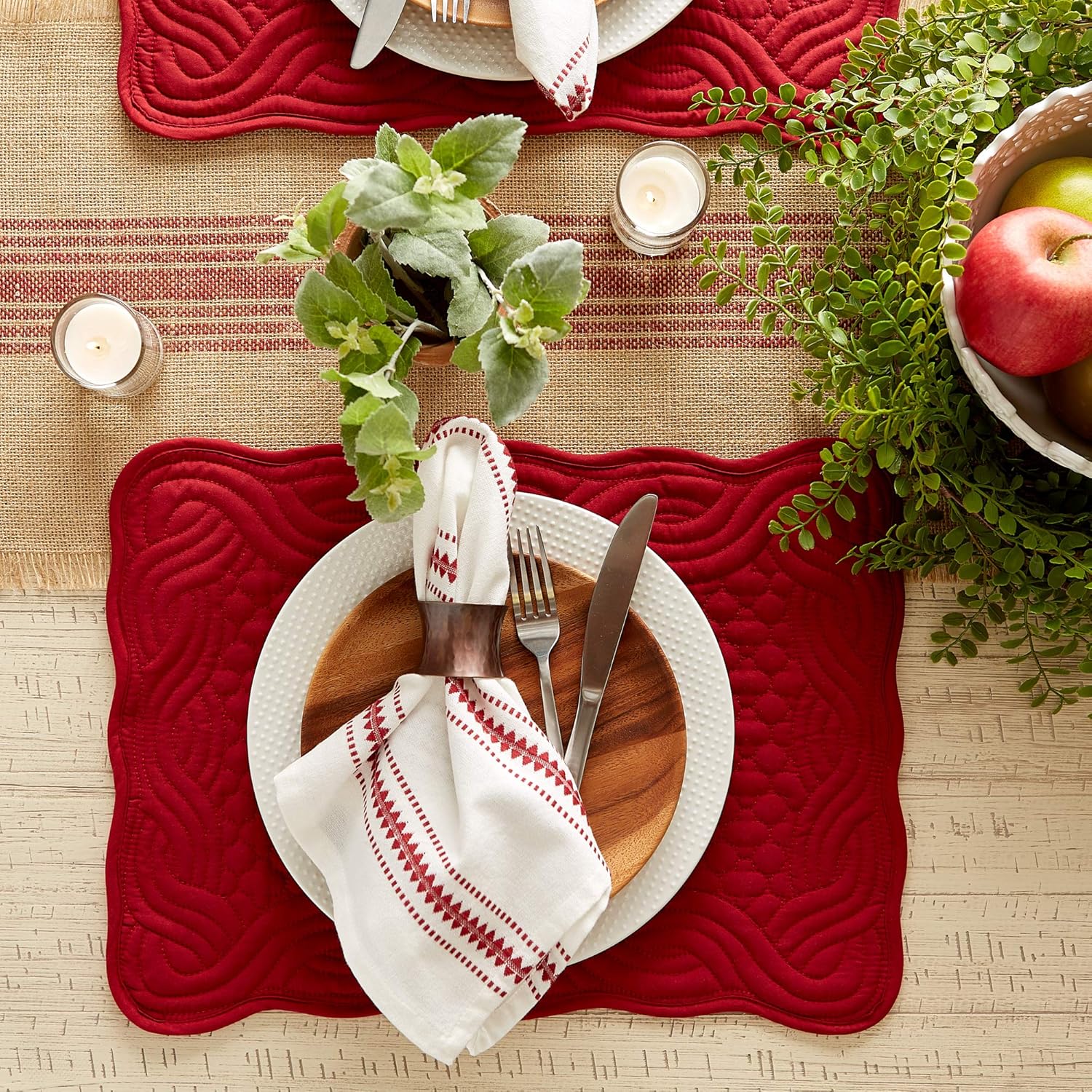DII Quilted Farmhouse Collection Tabletop, Placemat Set, Cranberry 6 Piece: Home & Kitchen