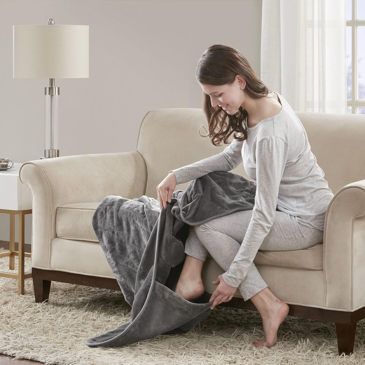 Beautyrest Foot Pocket Soft Microlight Plush Electric Blanket Heated Throw Wrap with Auto Shutoff, 50x62, Grey: Home & Kitchen