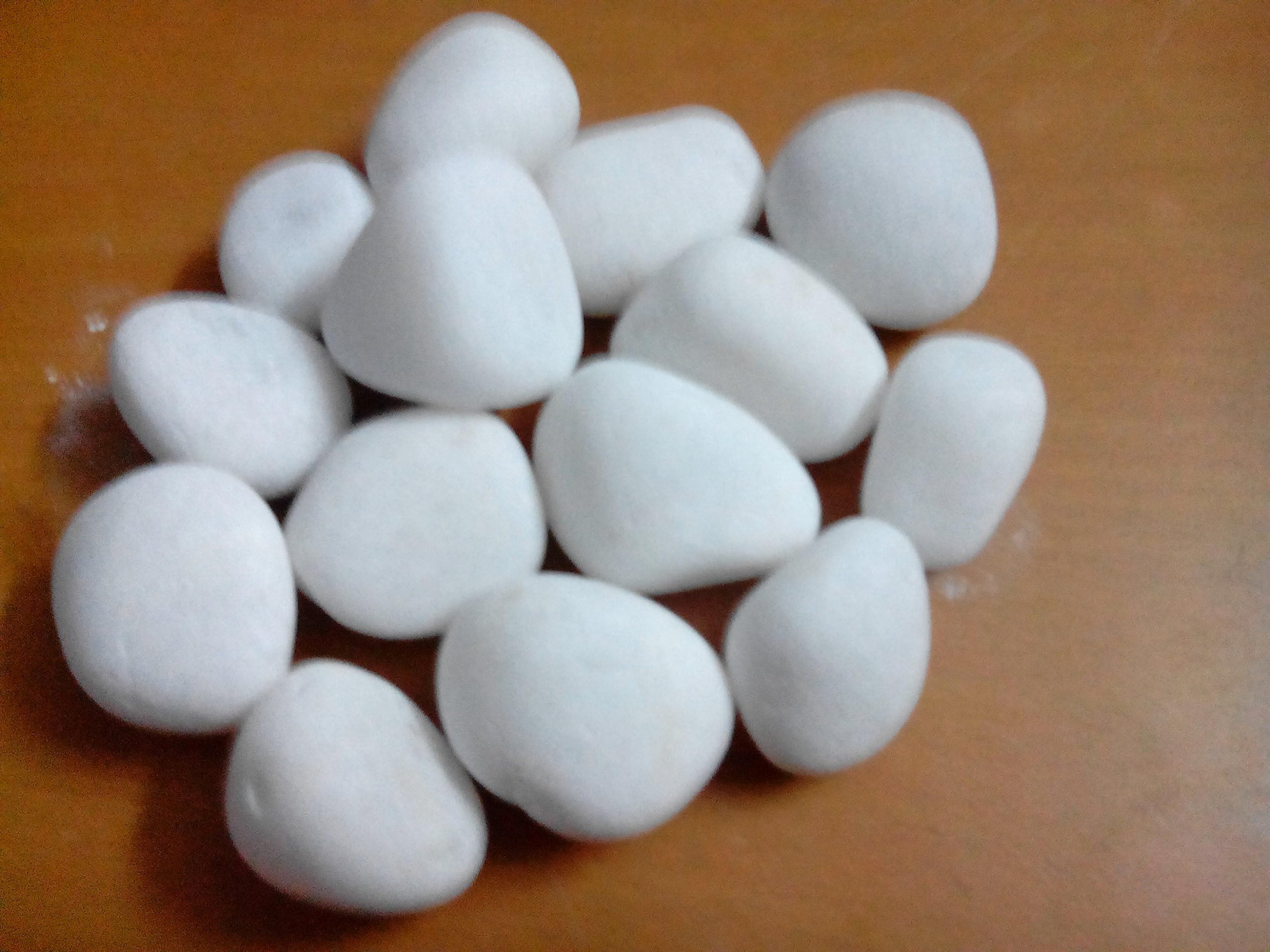 RM White Decorative, Landscaping and Garden Stone 5 Kg - 2"-3"