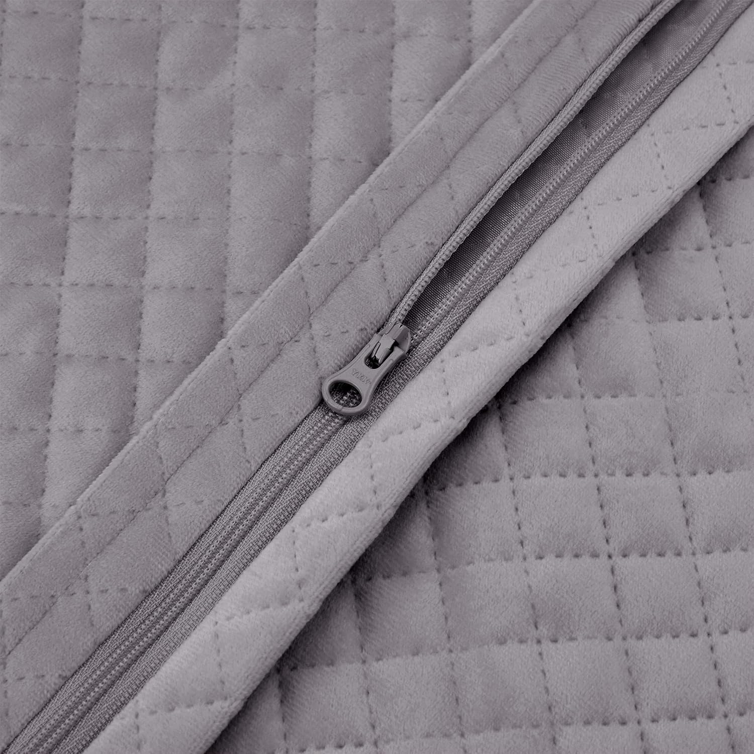 Basics Quilted Minky Weighted Blanket Cover - 60" x 80" (Full/Queen), Dark Grey: Home & Kitchen