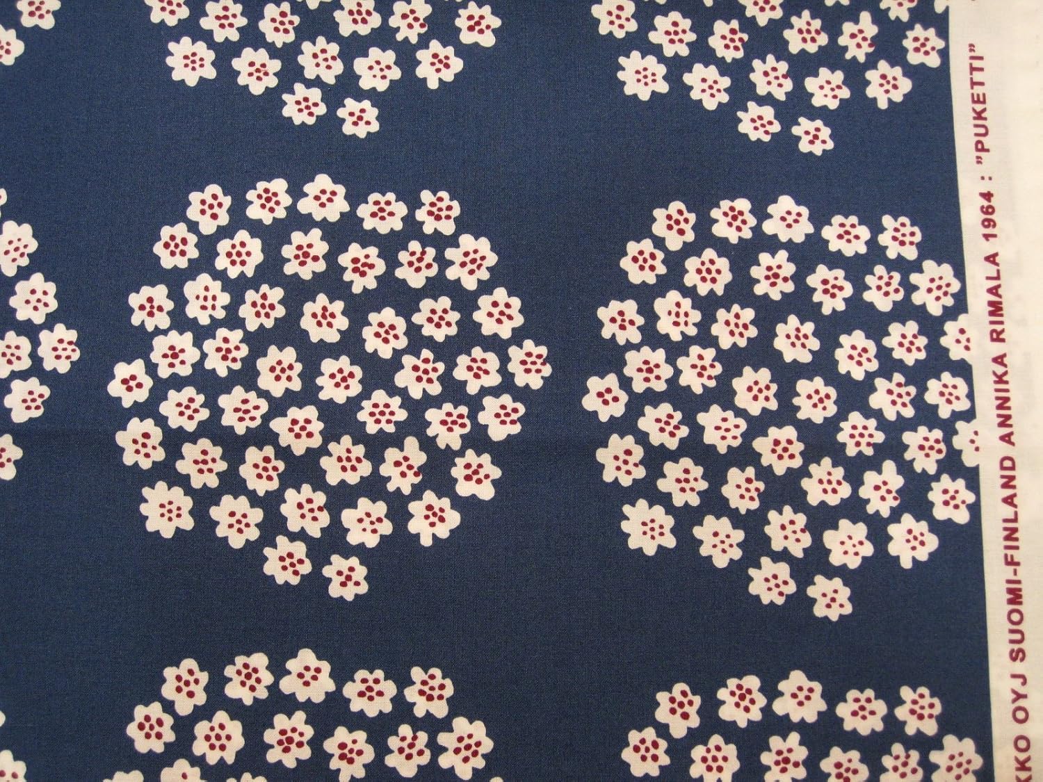 Amazon Co Jp Marimekko Fabric Puketti Navy 1 Width 140 Cm X 50 Cm Cut Sale Toys