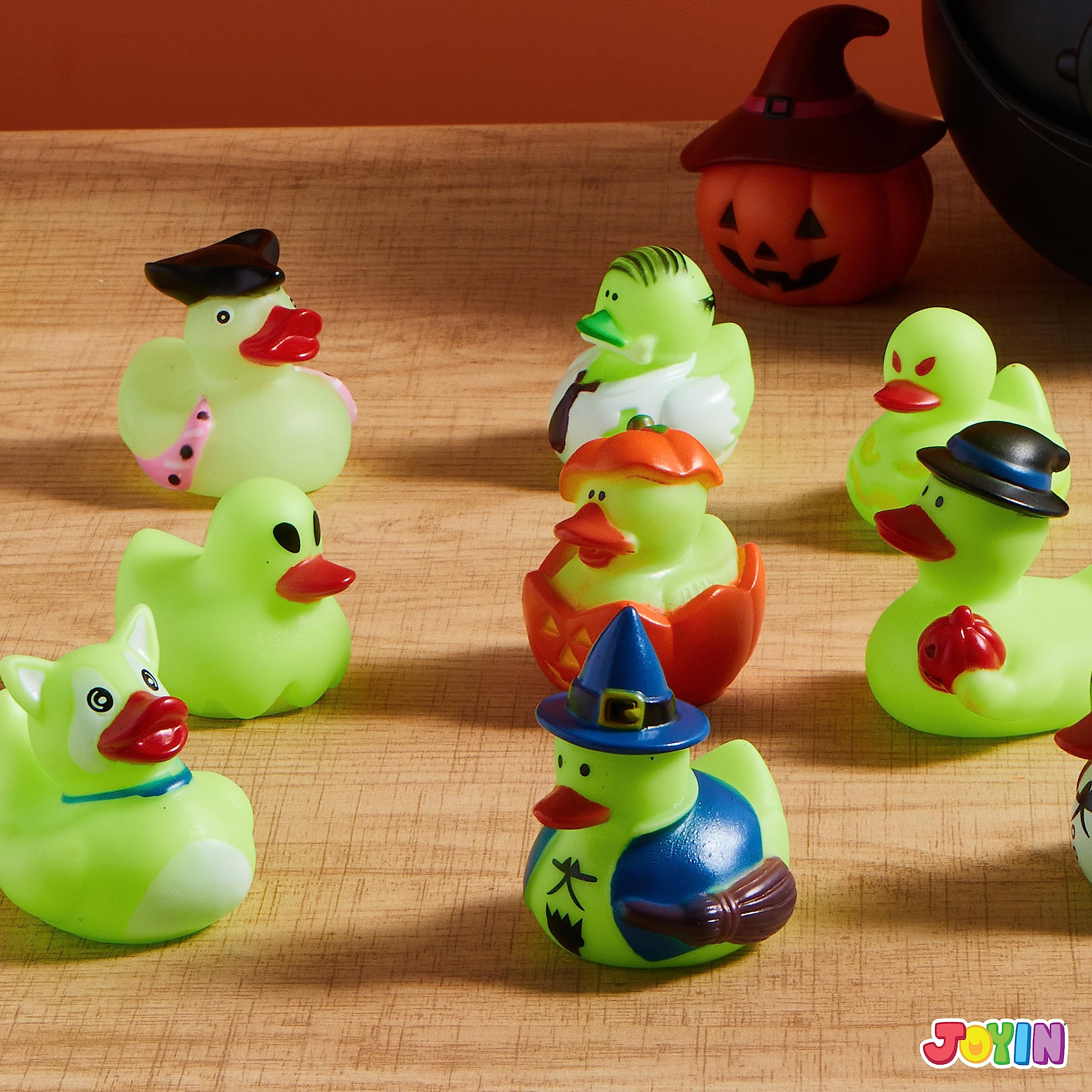 JOYIN 12 PCS Halloween Glow Ducks Bath Toys, Rubber Ducks for School Classroom Prizes, Glow in The Dark Duckies for Trick or Treating Goodie Bag Fillers, Halloween Party Favors Decorations
