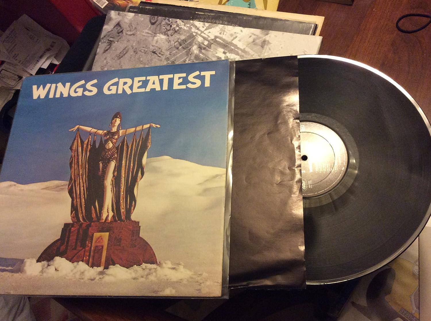  Wings Greatest + Poster Music