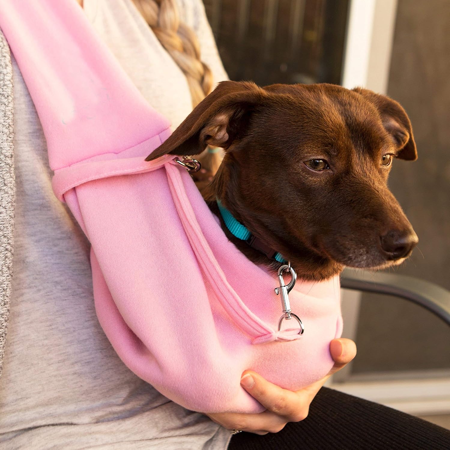 iPrimio Dog and Cat Hands Free Carrier Sling - Reversible Carrier Bag Papoose. Super Soft Pouch and Tote. Great Dog and Puppy Carrier/Cat Carrier. Front Pack and Purse Design (Black) : Pet Supplies
