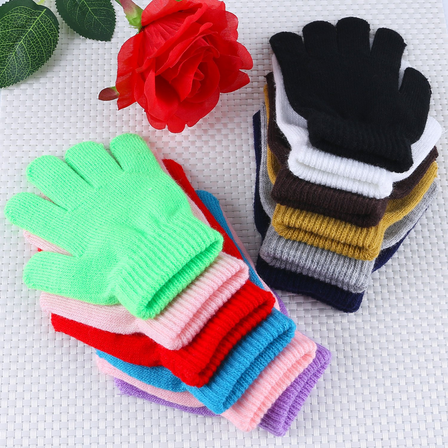 Cooraby 12 Pairs Kid's Winter Magic Gloves Children Stretchy Warm Magic Gloves Boys or Girls Knit Gloves for 6-12 Years