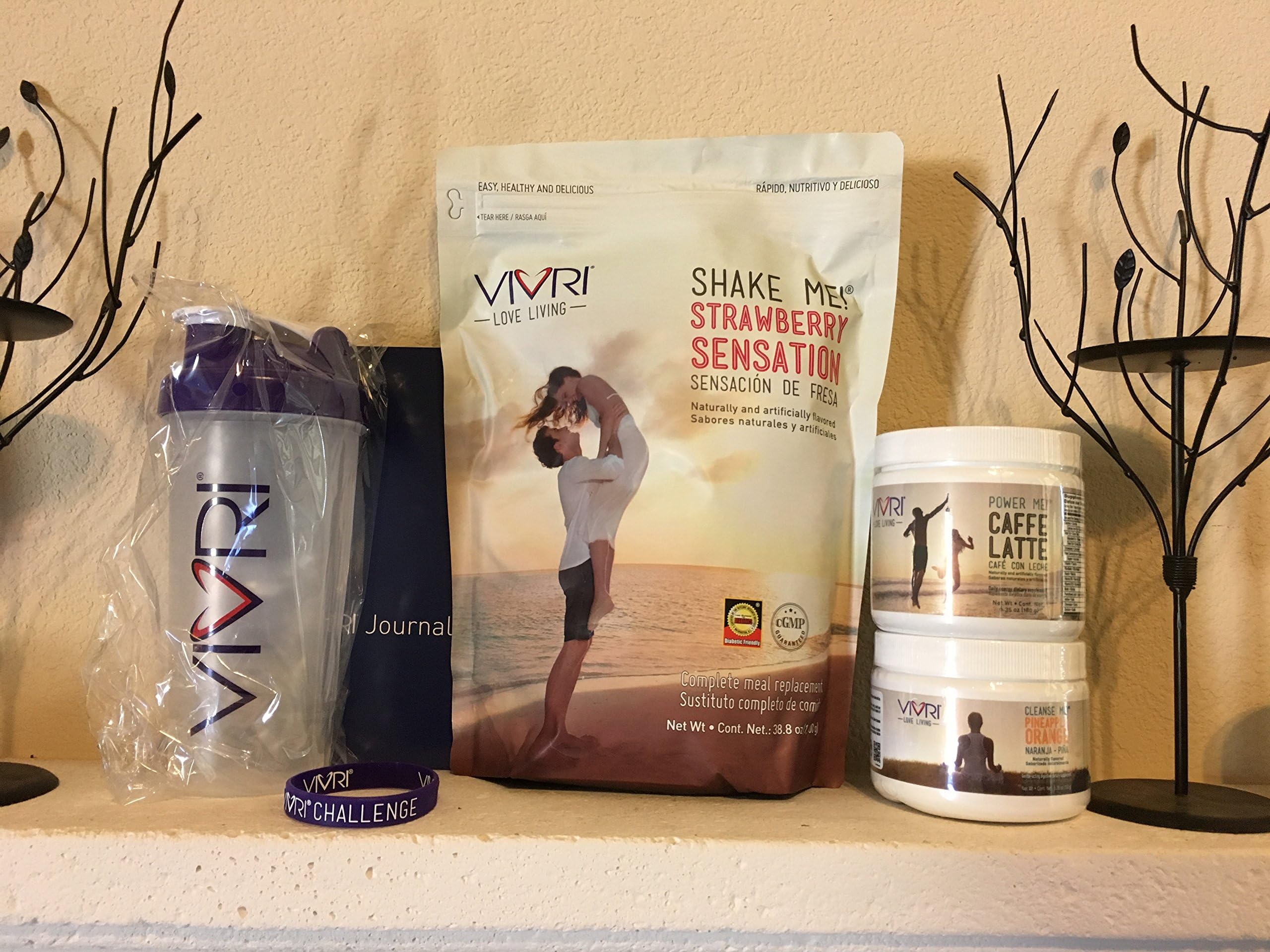 Vivri™ Essential Nutrition System (Shake Strawberry - Caffe Latte - Pineapple Orange)